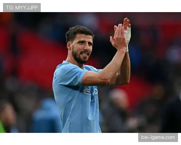 鲁本·迪亚斯续写辉煌，曼城防线稳健表现成夺冠关键